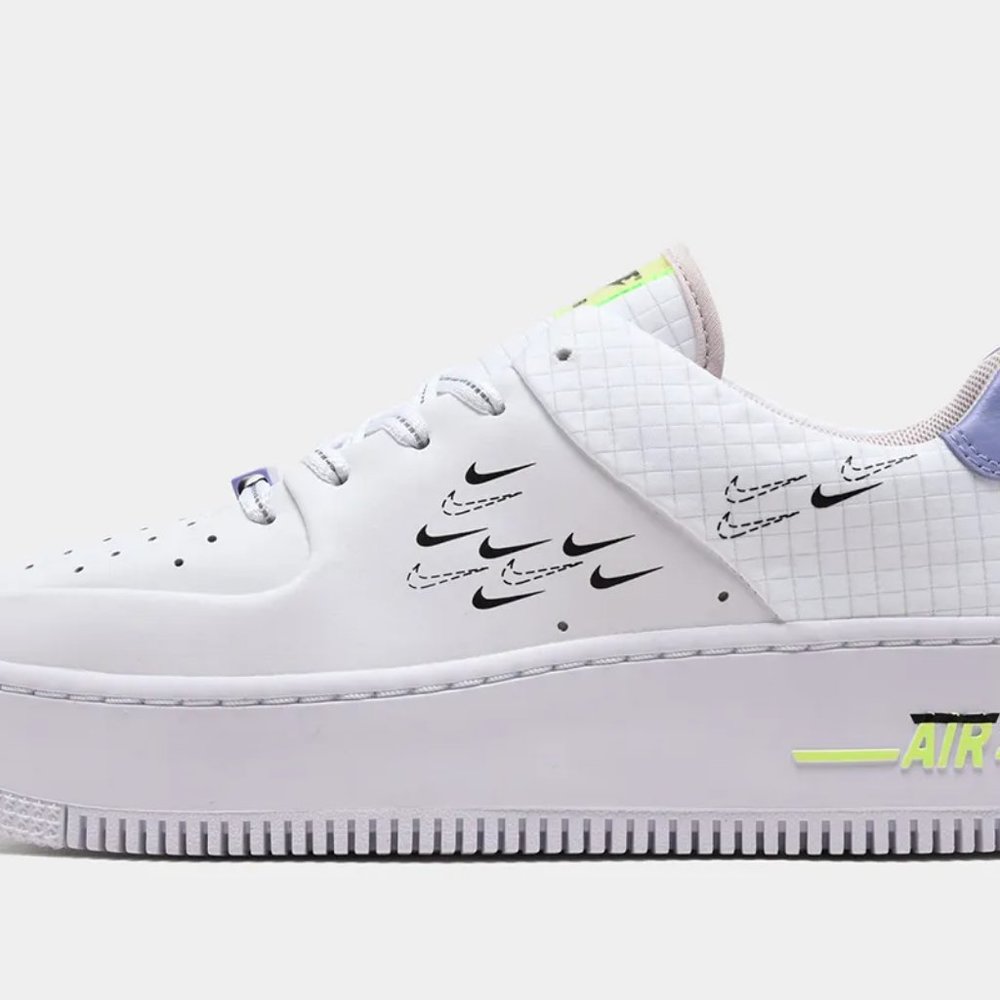 Nike Air Force 1 Sage ‘Light Thistle’ Sneaker